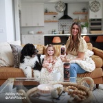 Weiman Leather Cleaner & Conditioner Wipes With UV Protection, Prevent Cracking Or Fading Of Leather Couches, Car Seats, Shoes, Purses - 30 ct - Image 4